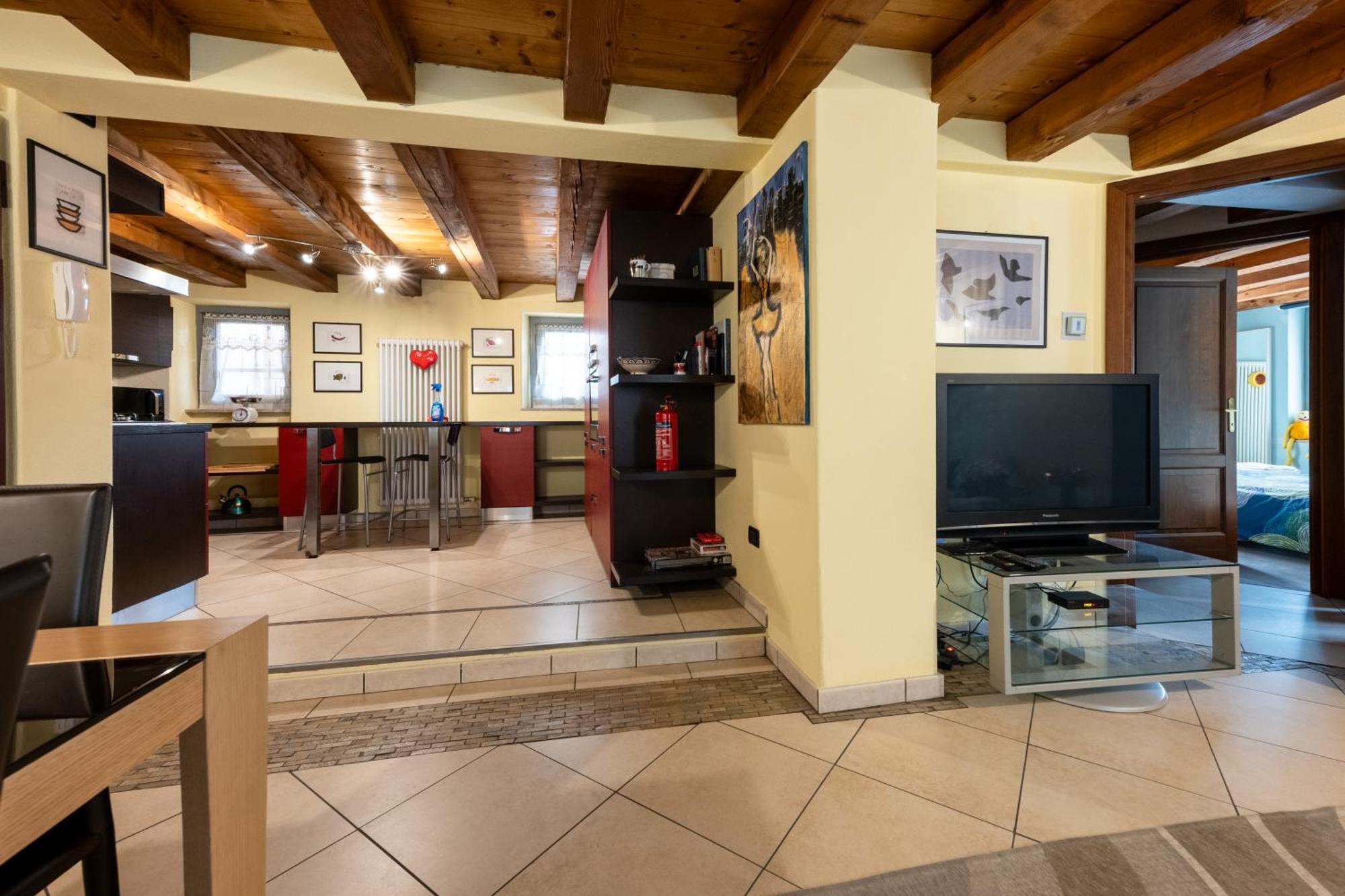 אאוסטה Alpine Apartment מראה חיצוני תמונה