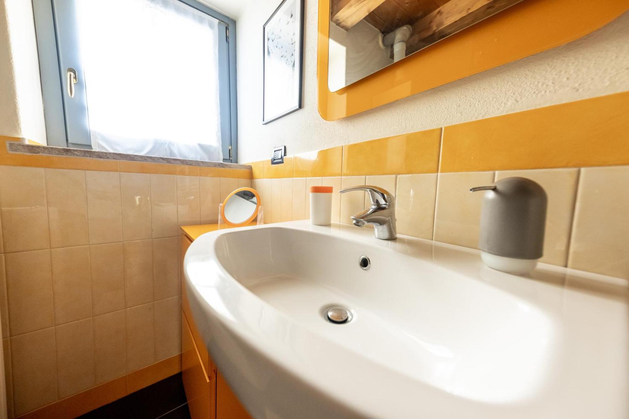 אאוסטה Alpine Apartment מראה חיצוני תמונה